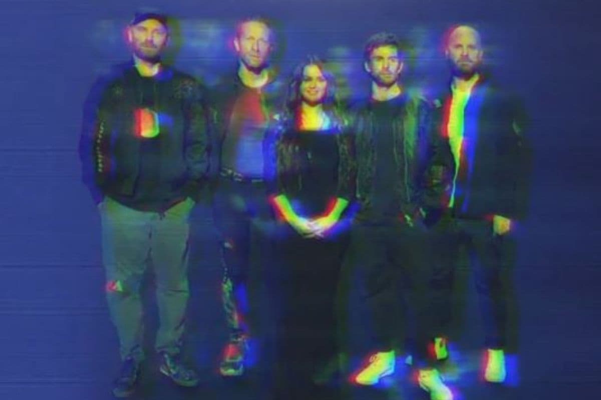 Coldplay y Selena Gomez grabaron una colaboración llamada "Let Somebody Go" para el nuevo álbum de la banda