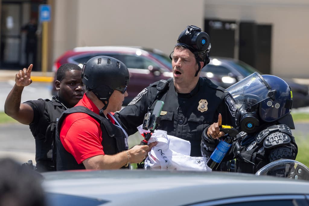 Periodista Mario Guevara saldrá con fianza del Centro de Detención de ICE en Georgia