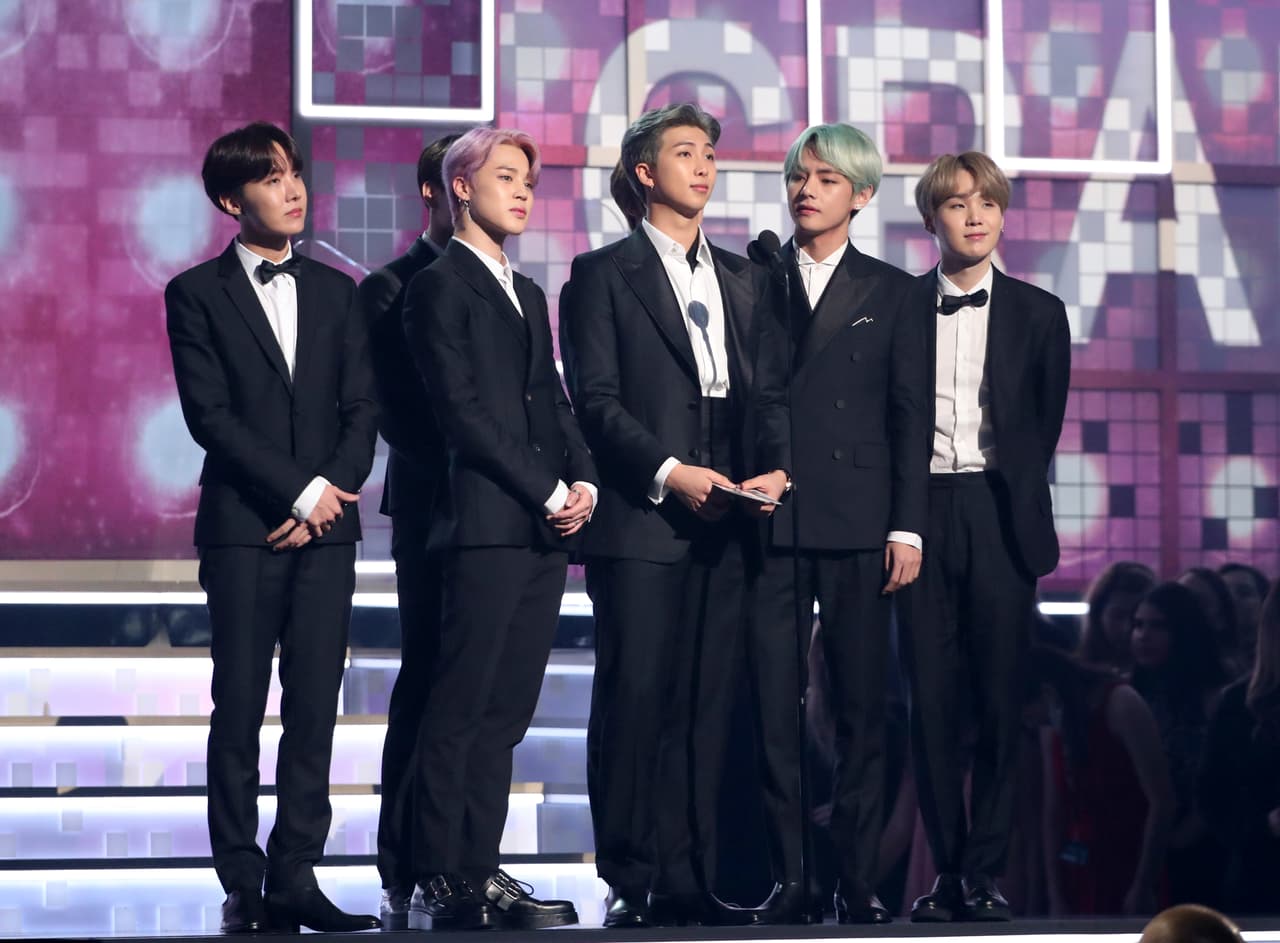 BTS durante la entrega número 61 de los Premios Grammy