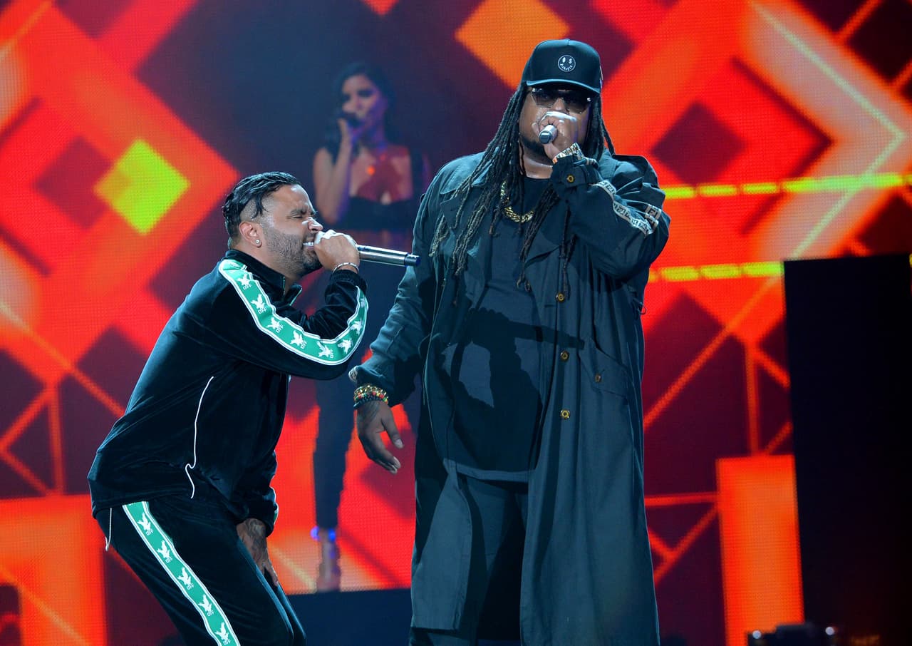 MIAMI, FL - NOVEMBER 03: Zion & Lennox perform onstage at iHeartRadio Fiesta Latina at AmericanAirlines Arena on November 3, 2018 in Miami, Florida. (Photo by Jason Koerner/Getty Images for iHeartRadio)