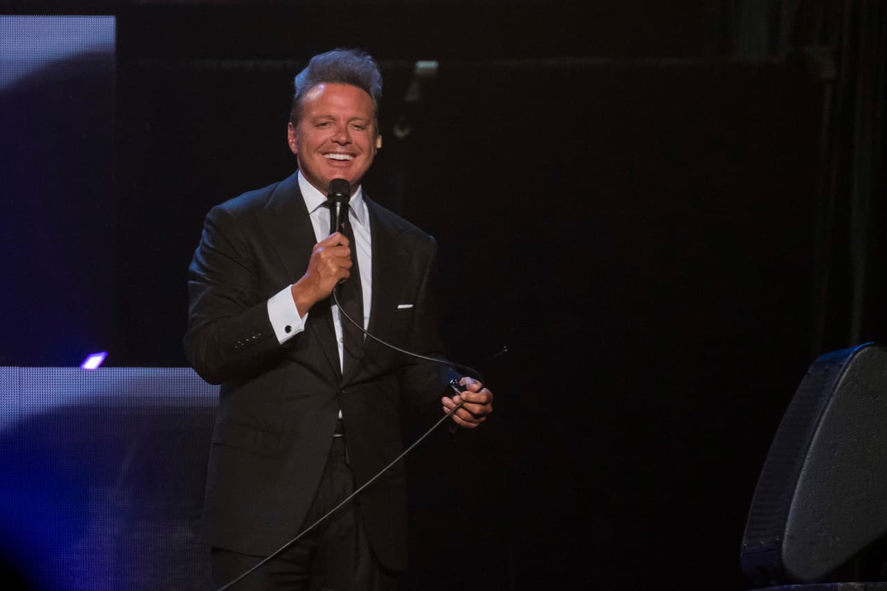 Luis Miguel performs in concert at Madison Square Garden on Saturday, June 9, 2018, in New York. (Photo by Charles Sykes/Invision/AP)
