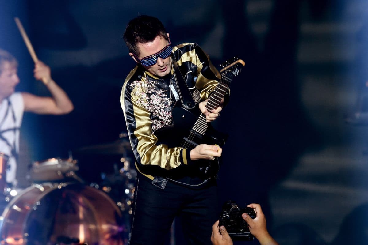 Matt Bellamy de Muse en concierto, 2017