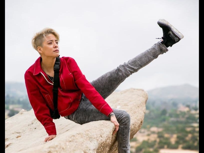 Amber Liu es una rapera estadounidense, de origen taiwanés. Fue una de las primeras Idol mujer que rompieron con los estereotipos y es considerada por muchos como gender fluid.