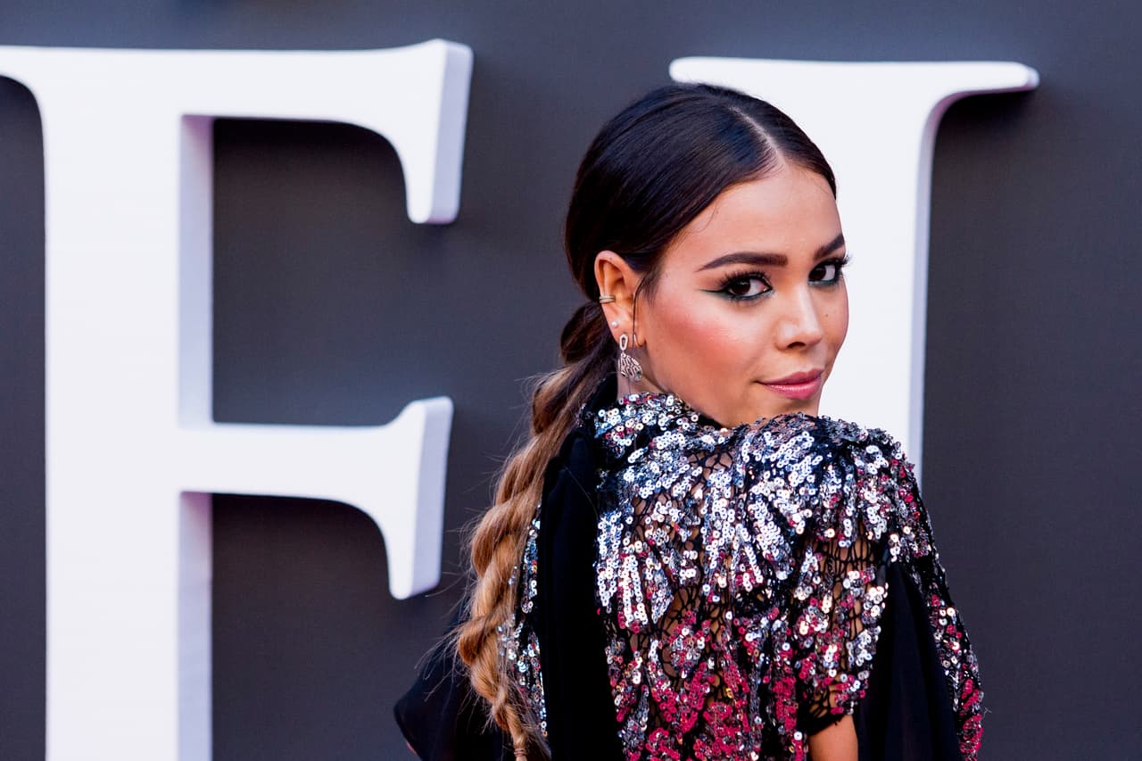 Danna Paola es la cantante mexicana más popular en esta red social, pues su cuenta supera los 26.4 millones de seguidores; mismos que ha obtenido gracias a su longeva carrera, desde sus actuaciones en telenovelas infantiles como “La niña de la mochila azul”, sus canciones “Agüita” y y “Oye Pablo”, sus relaciones amorosas y su participación en la serie española, 'Élite'.