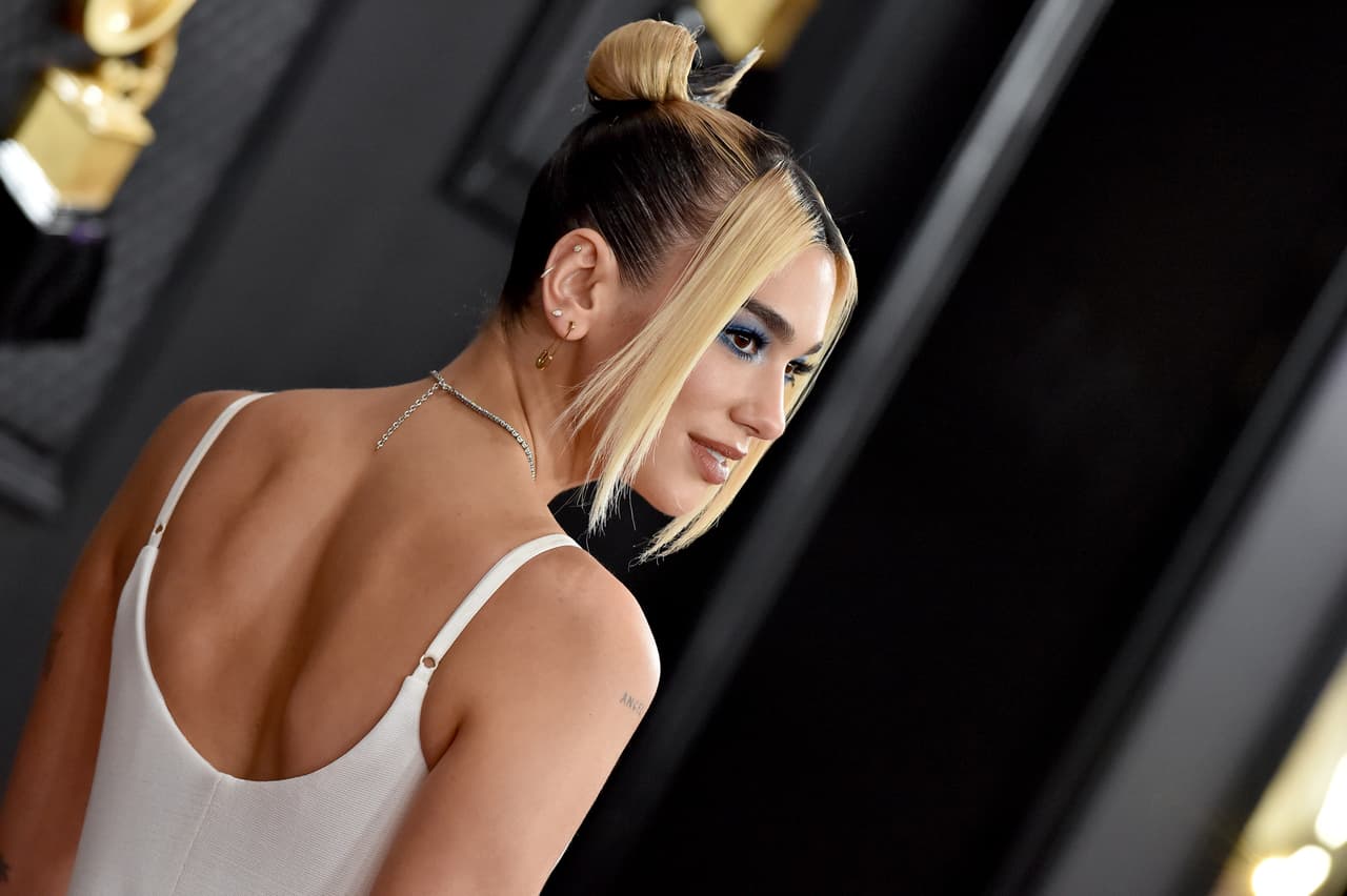 LOS ANGELES, CALIFORNIA - JANUARY 26: Dua Lipa attends the 62nd Annual GRAMMY Awards at Staples Center on January 26, 2020 in Los Angeles, California. (Photo by Axelle/Bauer-Griffin/FilmMagic)