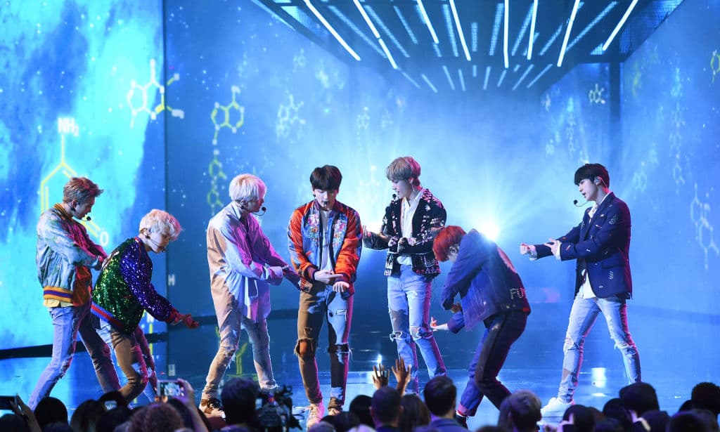 BTS en vivo en los Billboard Music Awards del 2017