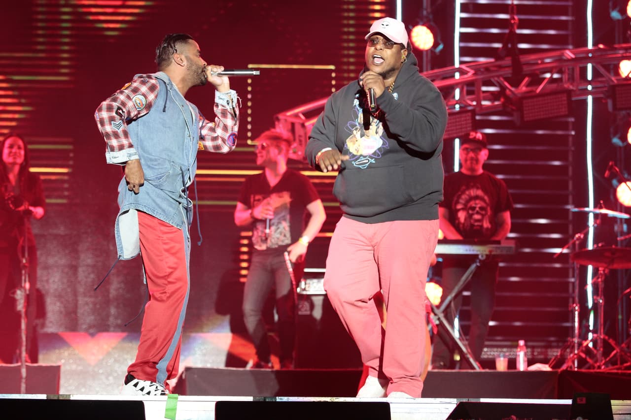 El dueto puso a bailar a los presentes del show