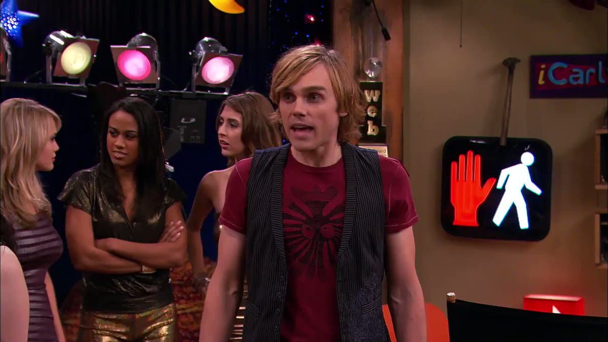 Otro momento inolvidable fue ese en el que los chicos pusieron en evidencia a Wade Collins por ser un grosero que les grita "¡Bola de Parcinos!"