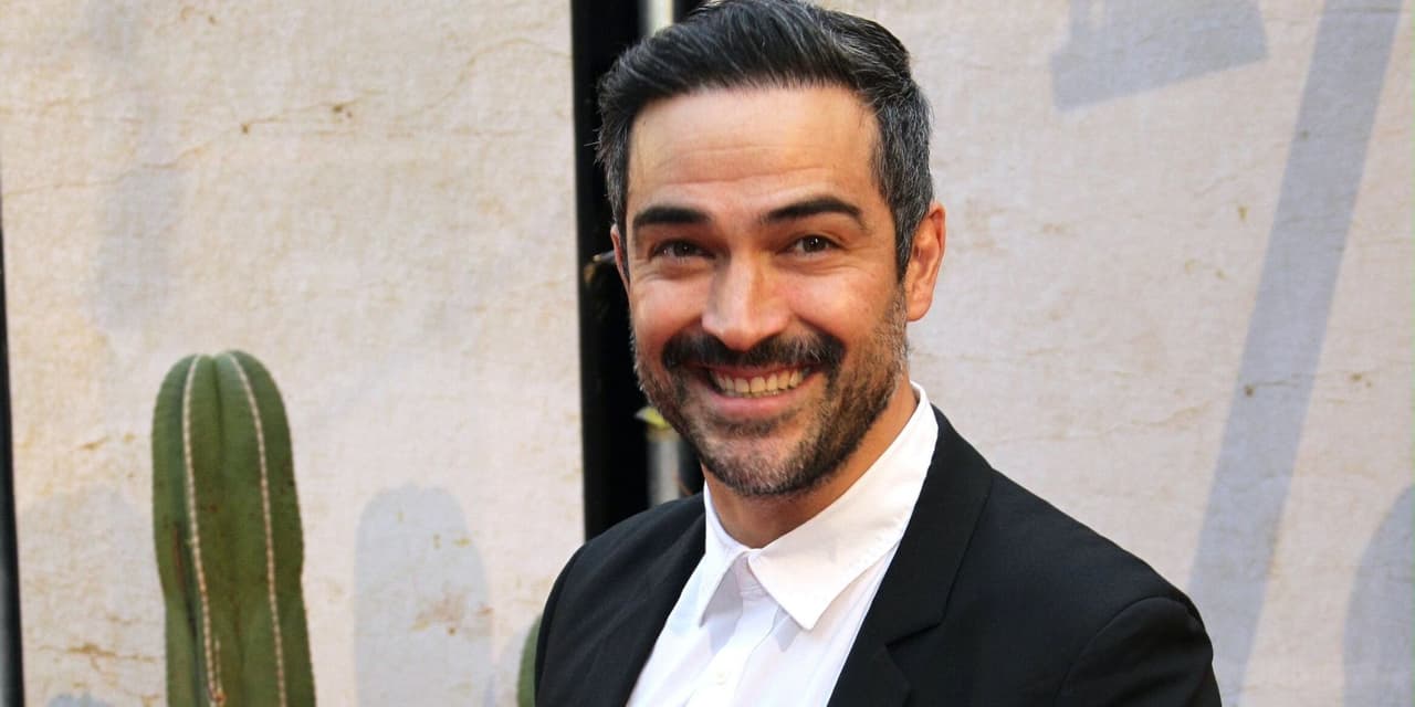 Alfonso Herrera en 2023