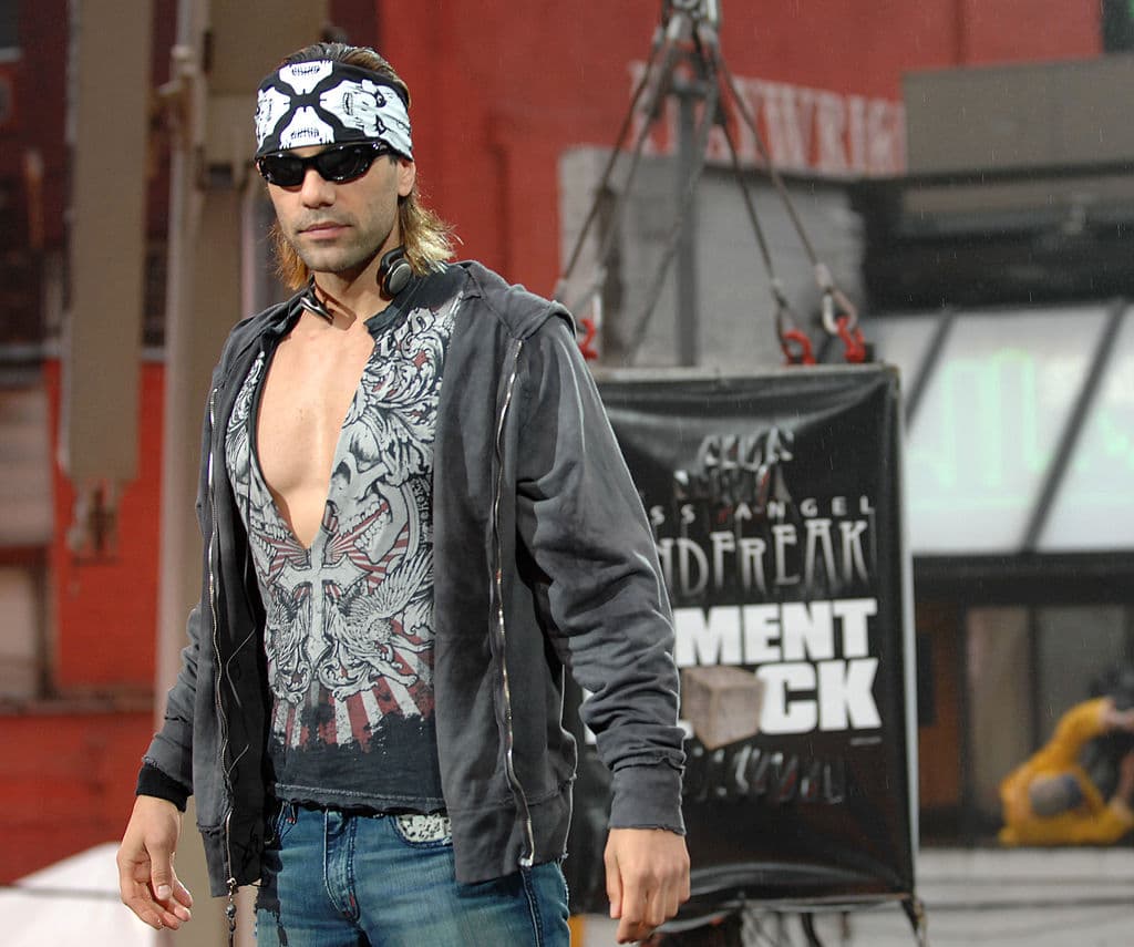 La relación más pública de Belinda ha sido la que tuvo con el ilusionista, Criss Angel; durante meses publicaron fotografías de los románticos momentos que tuvieron juntos, hasta que se separaron repentinamente y el estadounidense dijo en redes sociales que ella había sido una "oportunista e interesada". 
<br>
<br>Belinda dijo que no hablaría del tema y solo confirmó a sus fans que se encontraba bien y que estaba soltera oficialmente.