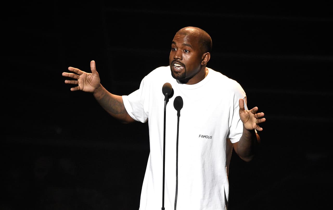 Después de tanto drama, Kanye West dice que extraña a Jay Z y alabó a su suegra