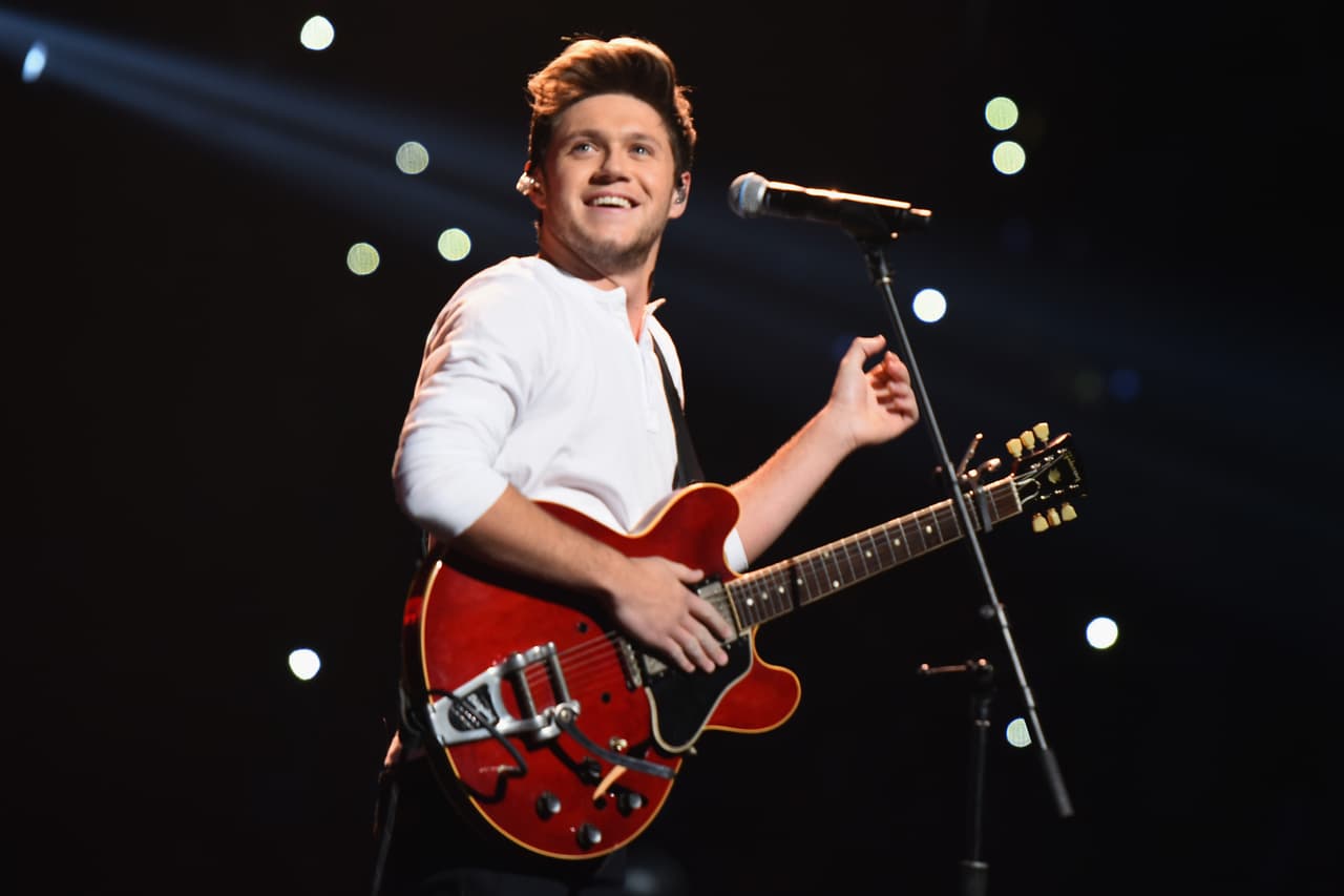 Niall Horan adelanta posible disco con mensajes y regalos misteriosos