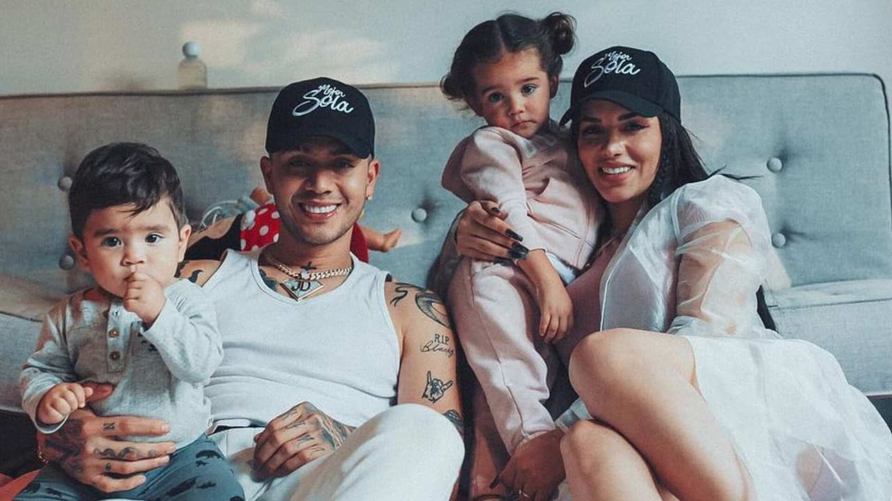 JD Pantoja presume que Juanito ya quiere caminar con tan solo 9 meses