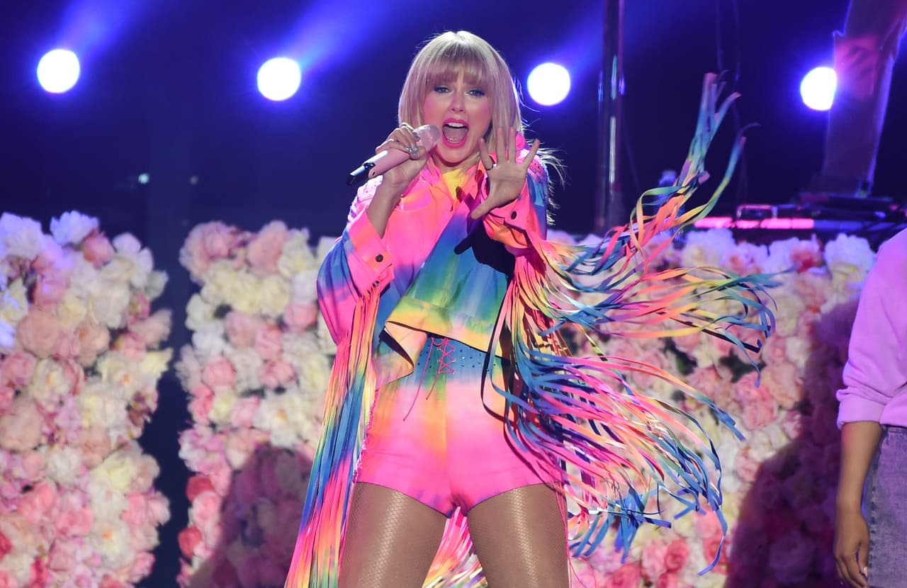 Finalmente, Justin Bieber invitó a Taylor Swift a dialogar con él y Scooter Braun para arreglar sus diferencias, sin embargo, la estadounidense no ha dado una respuesta.