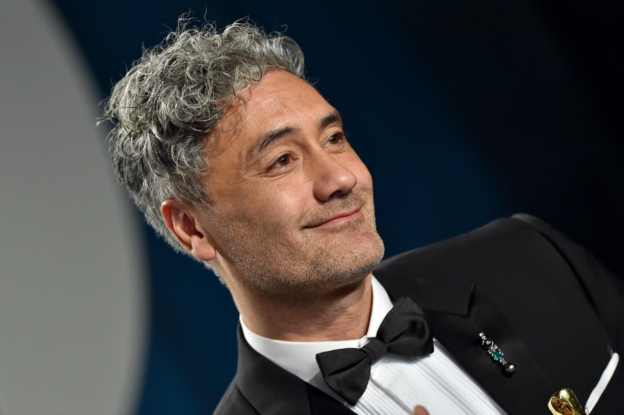 BEVERLY HILLS, CALIFORNIA - FEBRUARY 09: Taika Waititi attends the 2020 Vanity Fair Oscar Party hosted by Radhika Jones at Wallis Annenberg Center for the Performing Arts on February 09, 2020 in Beverly Hills, California. (Photo by Axelle/Bauer-Griffin/FilmMagic)