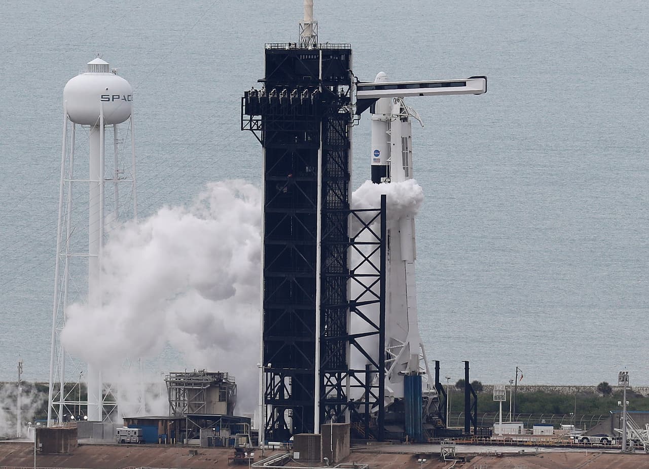 CAPE CANAVERAL, FLORIDA - MAY 27: Moments before launching NASA scrubbed today's launch of the SpaceX Falcon 9 rocket with the manned Crew Dragon spacecraft on launch pad 39A at the Kennedy Space Center on May 27, 2020 in Cape Canaveral, Florida. NASA will try again on Saturday for the inaugural flight that will be the first manned mission since the end of the Space Shuttle program in 2011 to be launched into space from the United States. (Photo by Joe Raedle/Getty Images)