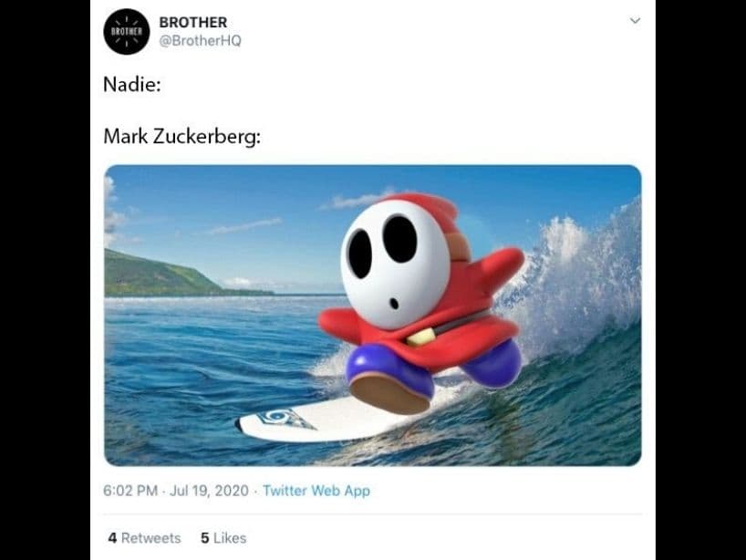 Incluso ya lo compraron con el personaje de
<b> Super Mario</b>, “Shy Guy” … Sí, el de rostro blanco.
<br>