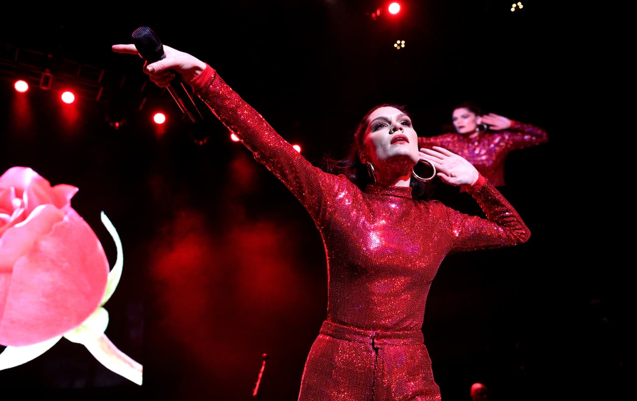 Jessie J en concierto en The Royal Albert Hall de Londres, Inglaterra, 2018