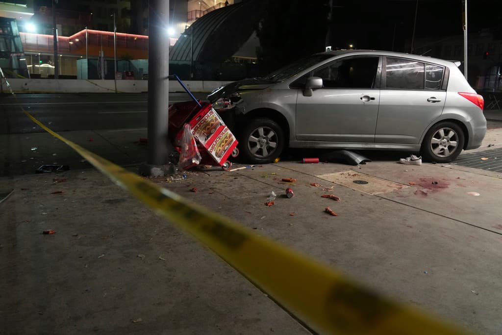 En fotos: Una noche de discoteca termina en caos y con decenas de heridos en Los Ángeles
