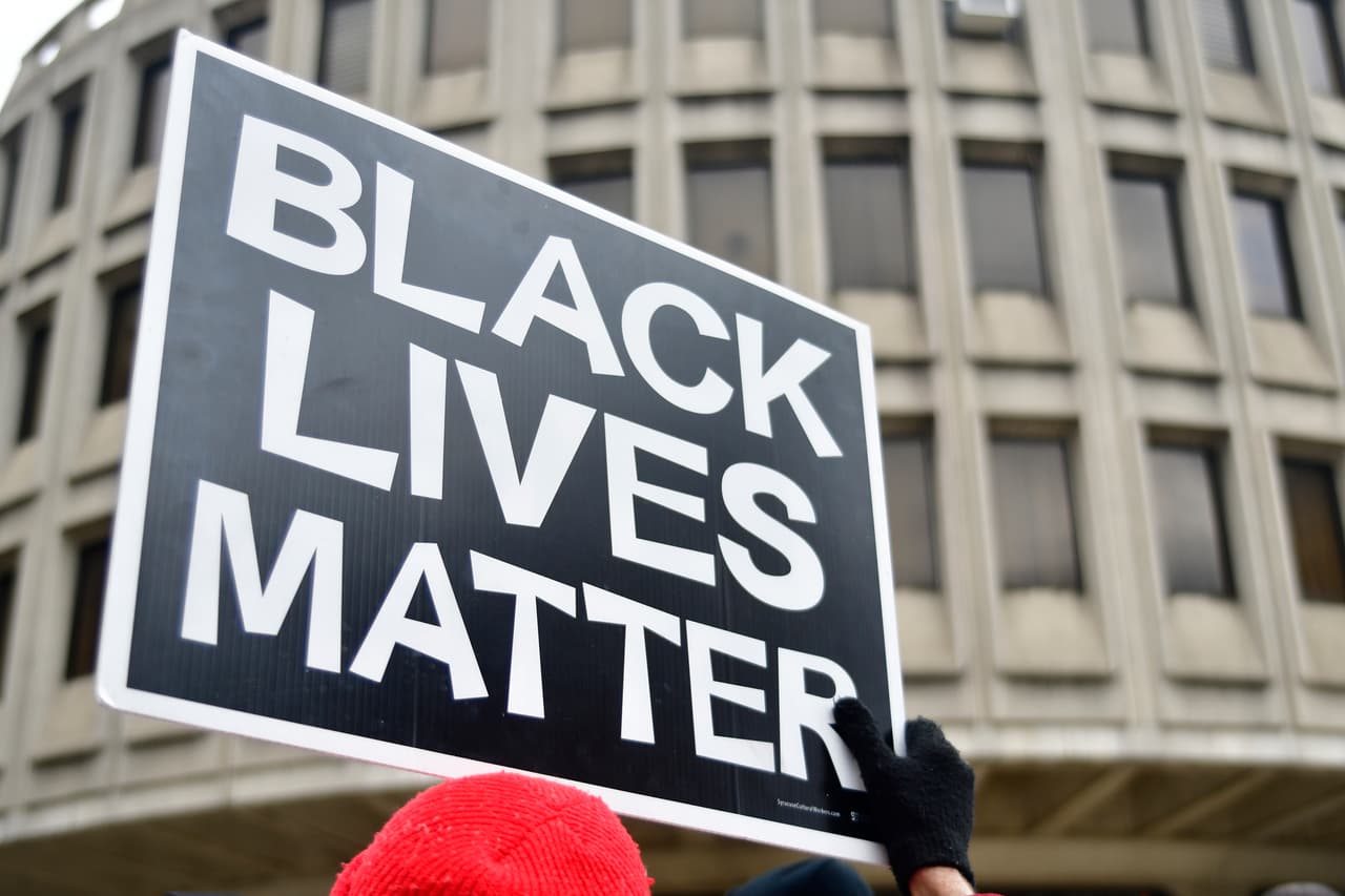 Blackout Tuesday: la protesta de la industria musical a la muerte de George Floyd