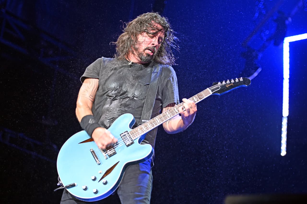 LOUISVILLE, KENTUCKY - SEPTEMBER 20: Dave Grohl of the band The Foo Fighters performs during the 2019 Bourbon & Beyond Music Festival at Highland Ground on September 20, 2019 in Louisville, Kentucky. (Photo by Stephen J. Cohen/Getty Images)