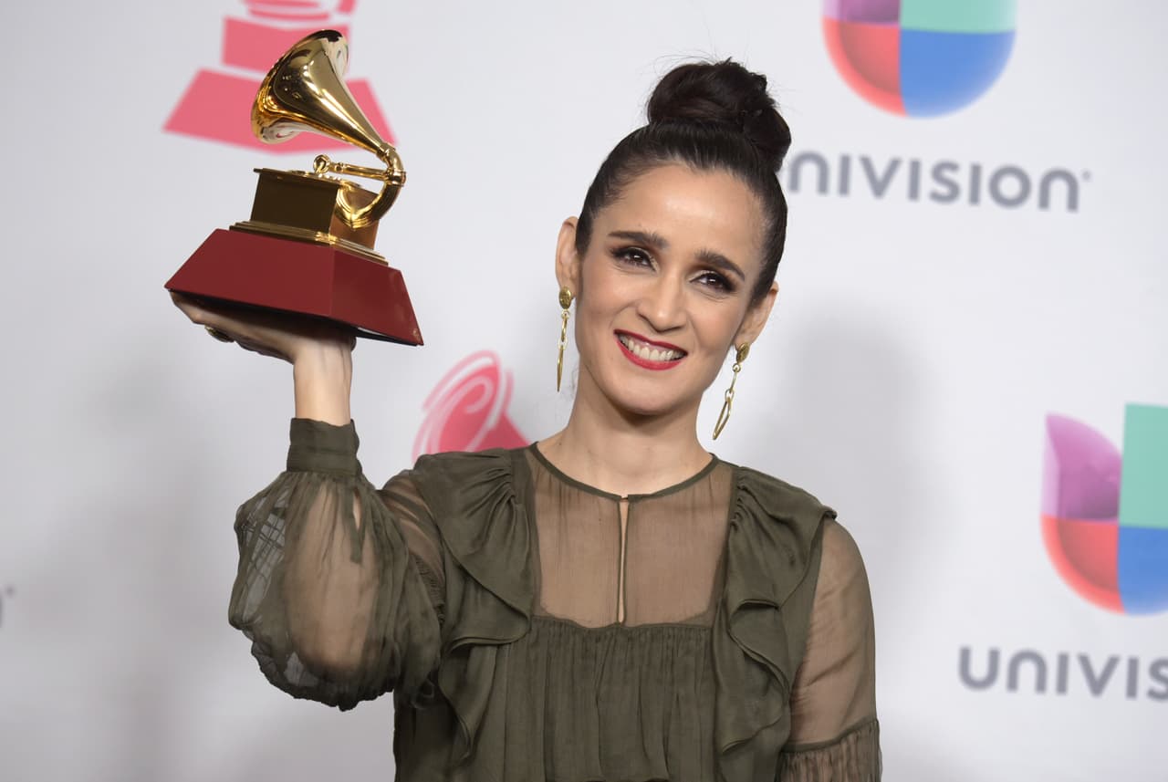 El disco “Limón y Sal” de Julieta Venegas fue acreedor a Mejor Álbum Pop Latino en 2006