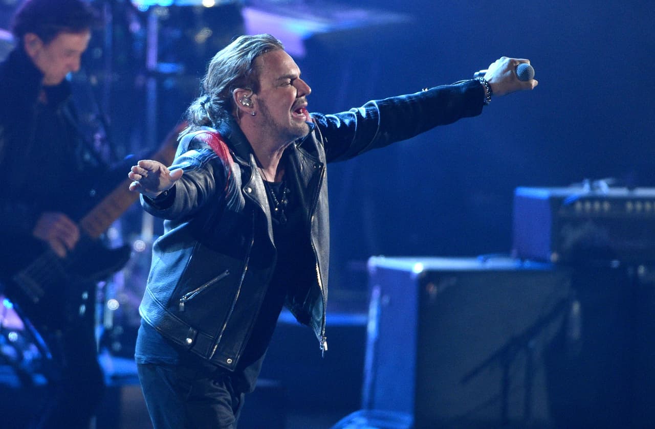 “Sueños Líquidos” en 1999; “Revolución de Amor” en 2003; “Amar es combatir”en 2007 y “Drama y Luz” en 2012 son los discos de Maná que han sido reconocidos por los Grammy