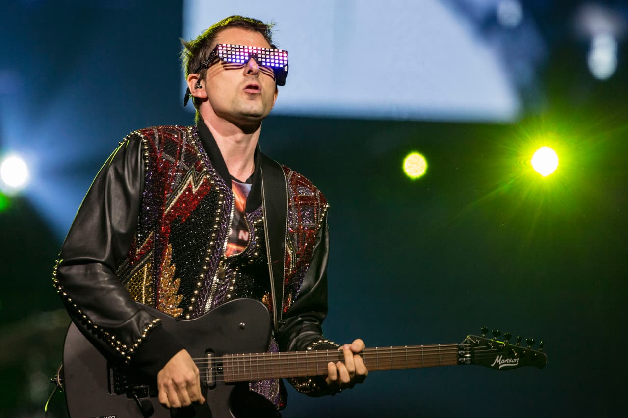 SAN DIEGO, CALIFORNIA - MARCH 05: Musician Matt Bellamy of Muse performs on stage at Pechanga Arena on March 05, 2019 in San Diego, California. (Photo by Daniel Knighton/Getty Images)