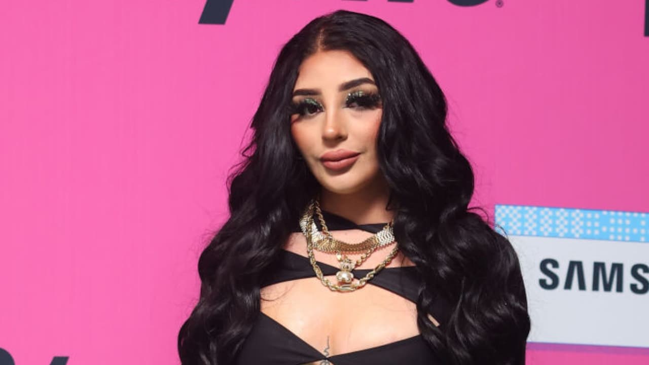 Bellakath preocupa a sus fans por fotografías en el hospital