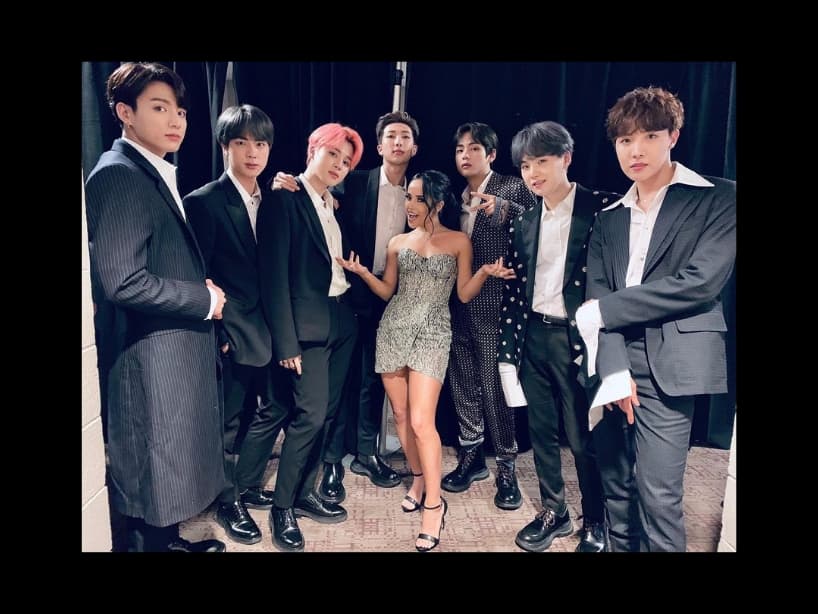&quot;Casi lloro cuando Sherin (su mánager) me dijo que BTS quería que bajara a su camerino para pasar el rato... Cómo es la vida, Son tan agradables&quot;, escribió Becky G, intérprete de &quot;Sin Pijama&quot; y &quot;La Respuesta&quot;, en la publicación que hizo tras conocer al grupo de K-Pop en los Premios Billboard 2019.