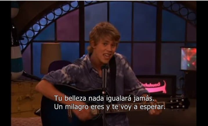 Solo para cantar súper horrible y desentonado esta bonita frase que por poco nos hacía sangrar los oídos: "tu belleza nada igualará jamás. Un milagro eres y te voy a esperar".