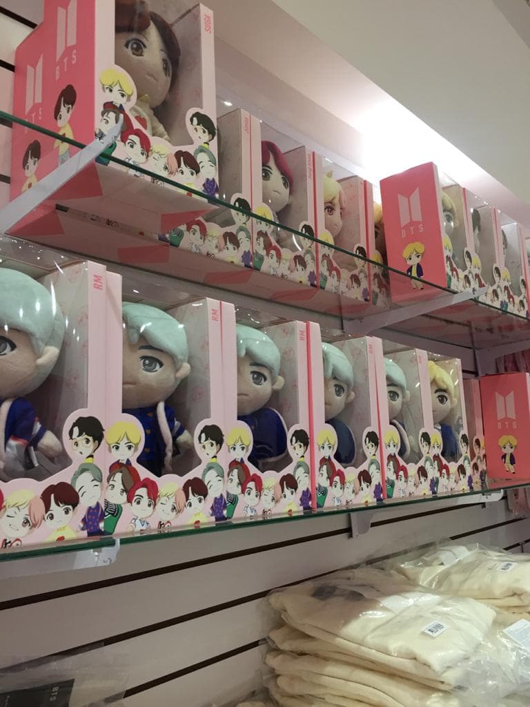 ¡Unos tiernos peluches de RM y otros miembros de BTS!