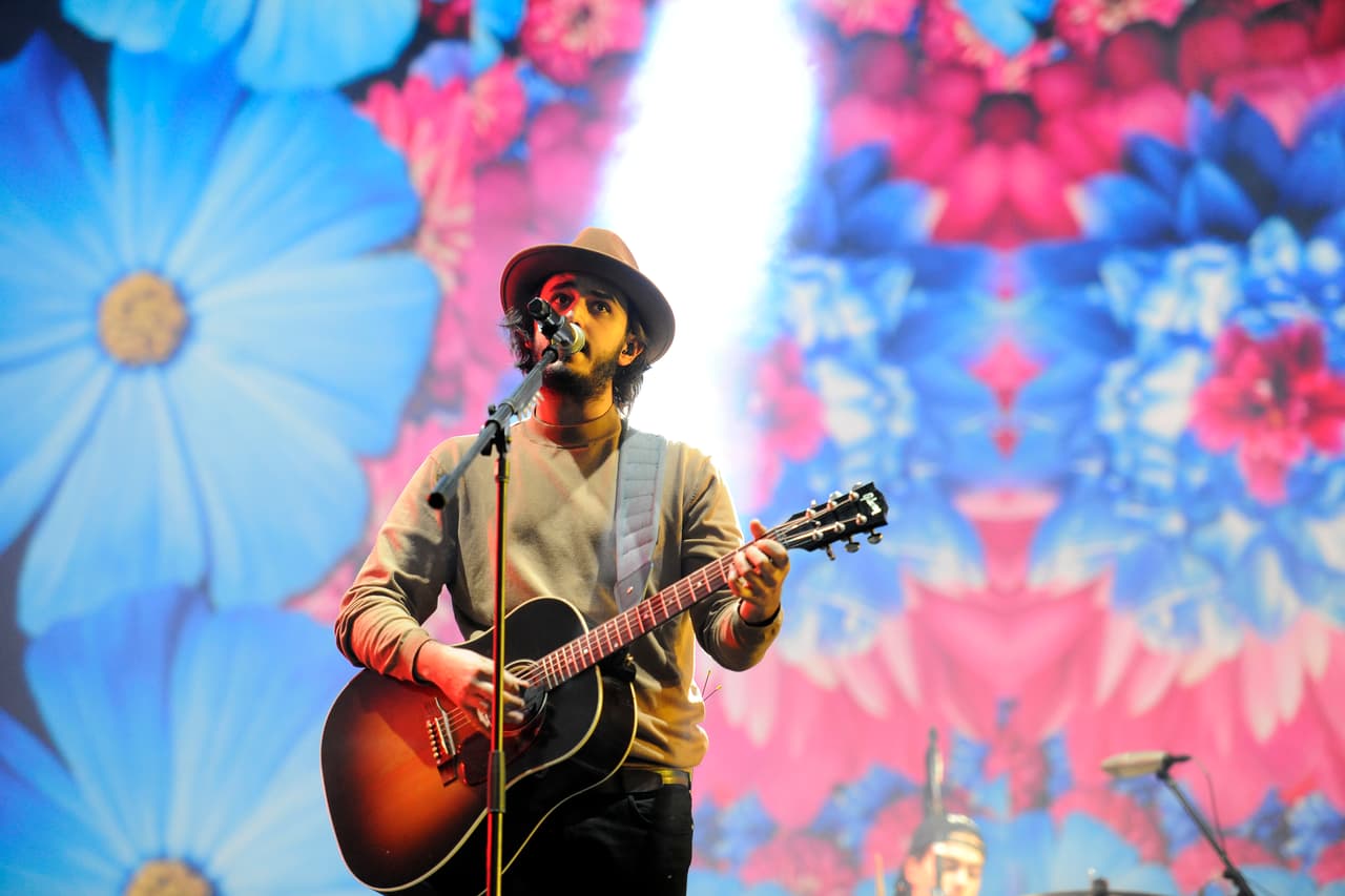 MEXICO CITY, MEXICO - FEBRUARY 14: Juan Pablo Isaza of Morat performs during the Diversas Formas de Amar, Amores sin Violencia concert at Zocalo on February 14, 2020 in Mexico City, Mexico. (Photo by Pedro Martin González Castillo/Getty Images)