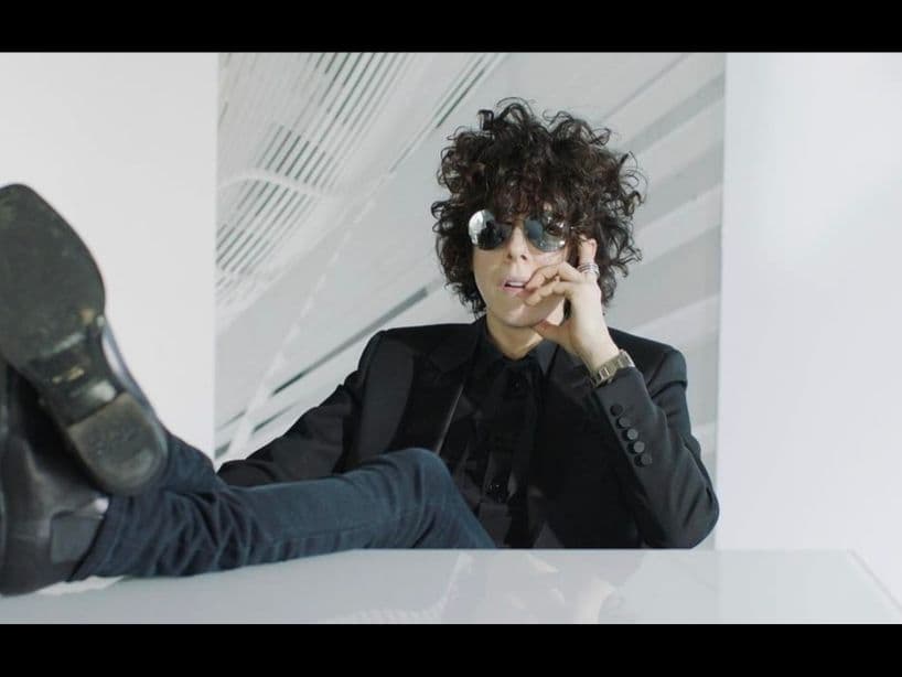 Algunos de las canciones más populares de LP son "Lost on You", “When We’re High”, “Other People” o “Girls Go Wild”.