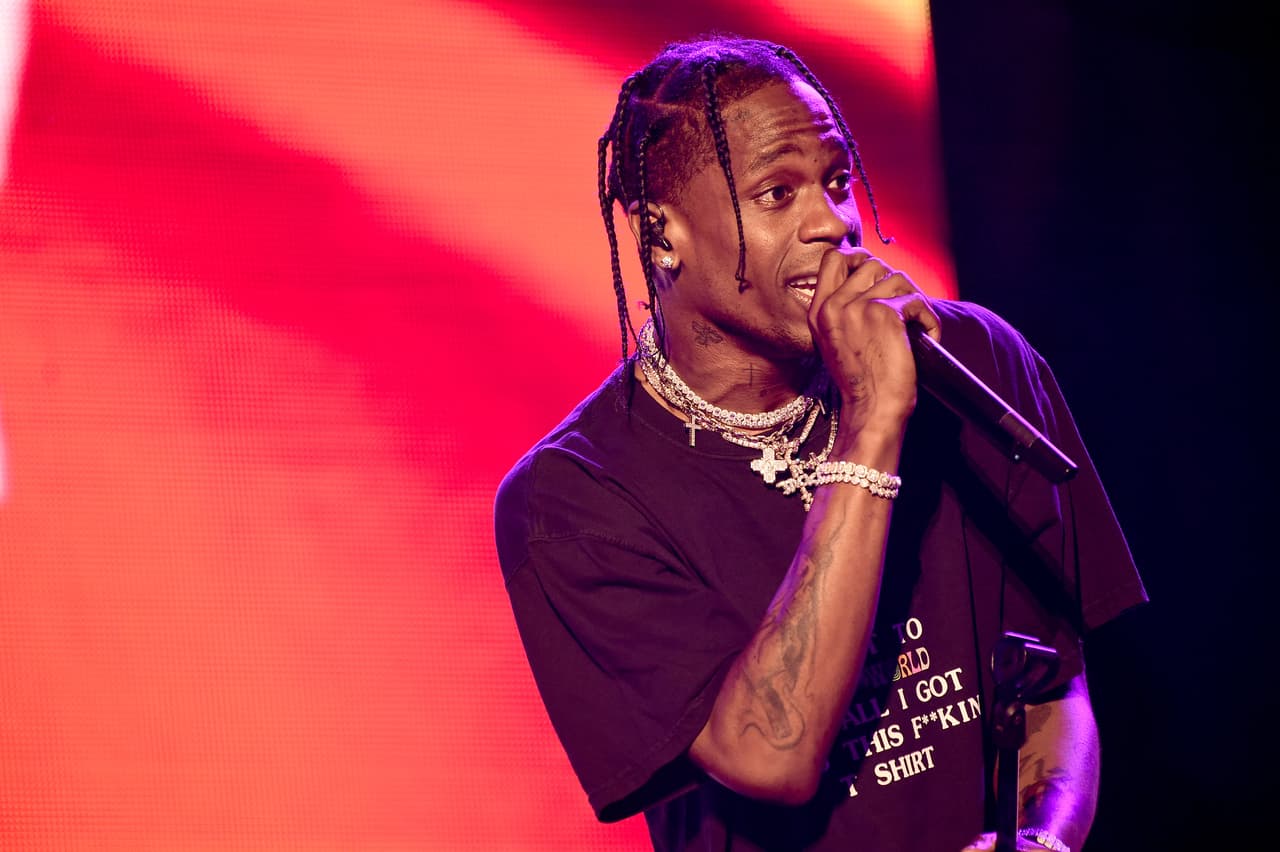 NEW YORK, NY - JUNE 02: Travis Scott performs on stage on Day 2 of the 2018 Governors Ball Music Festival on June 2, 2018 in New York City. (Photo by Steven Ferdman/Getty Images)