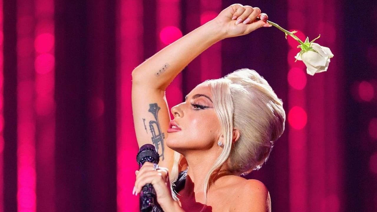 Lady Gaga presume los fabulosos y alucinantes outfits que lució para Vogue