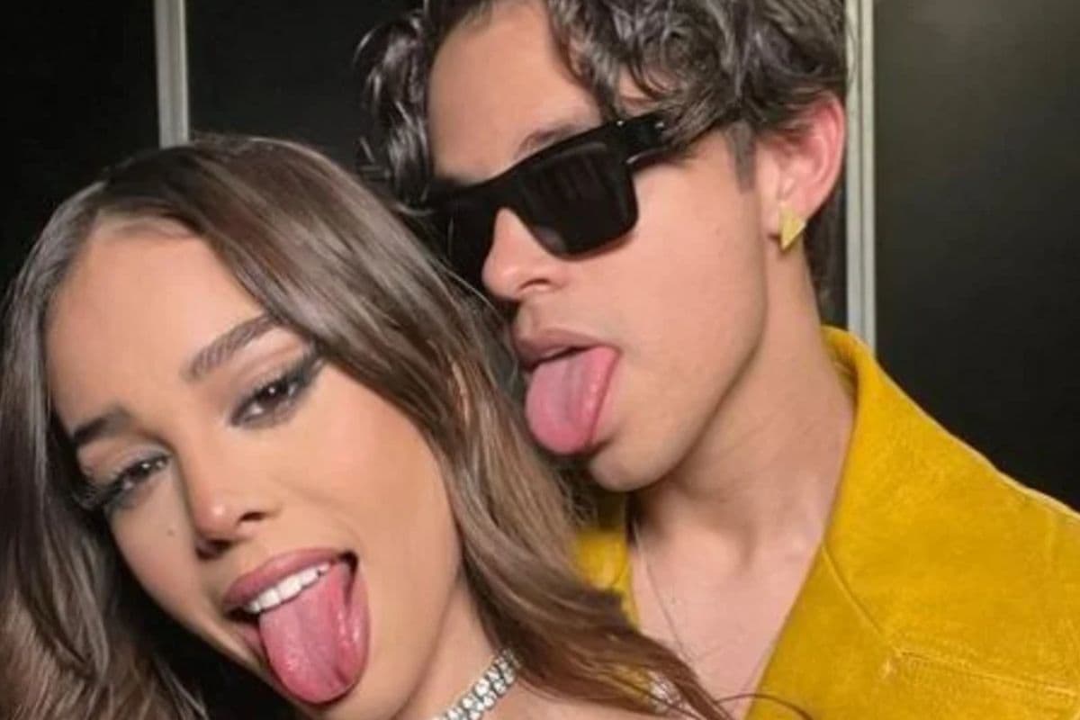 Danna Poala mantiene un noviazgo con el cantante y productor, Alex Hoyer