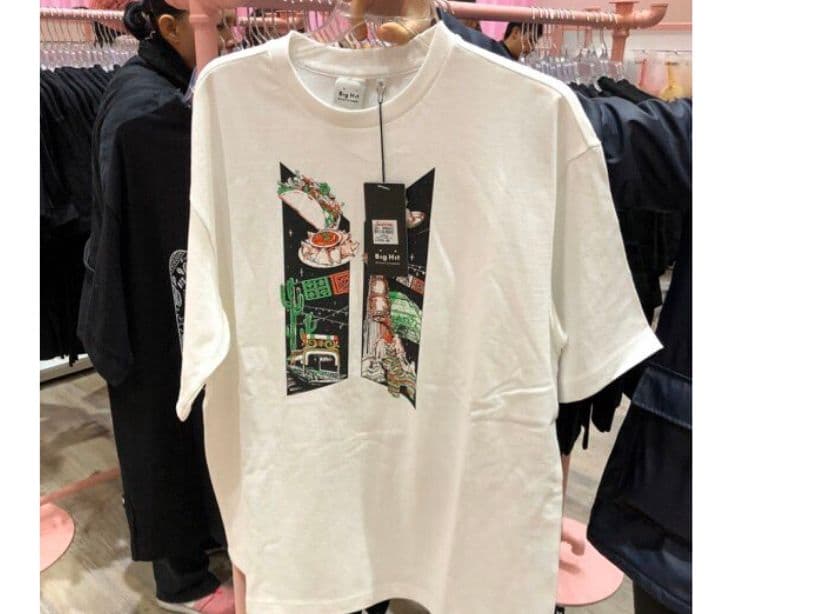 Los elementos de México aparecen en las playeras de BTS, que lejos de perder la esencia Surcoreana, se fusiona con el país donde debutó la tercera tienda House of BTS en el mundo.