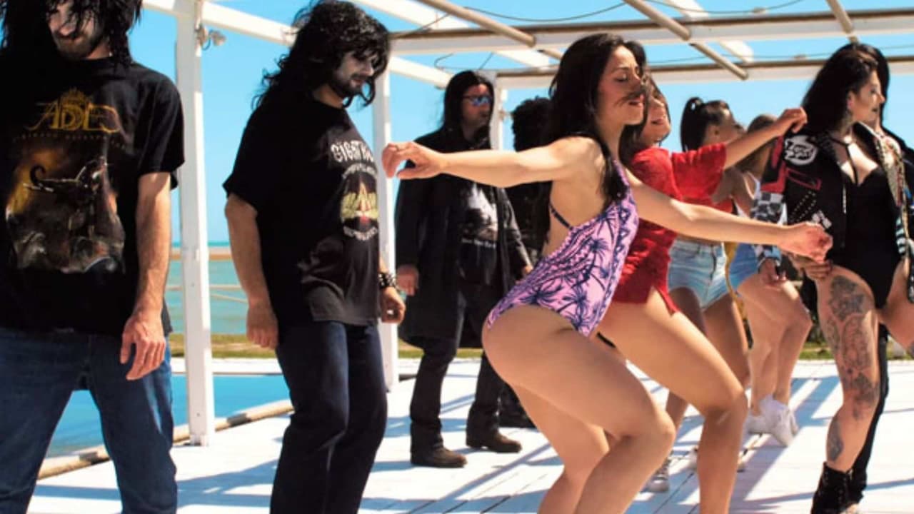 Conoce a la banda que mezcla metal con reggaeton