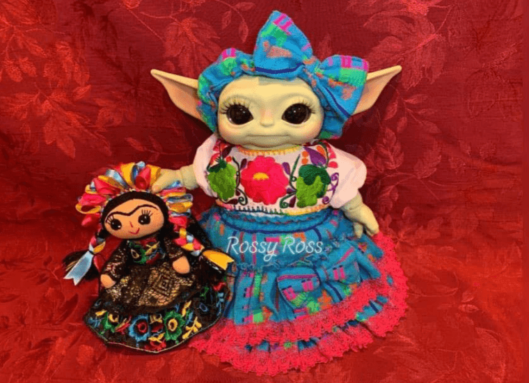 Rossy Holguín es la encargada de vestir a Baby Yoda con trajes típicos mexicanos