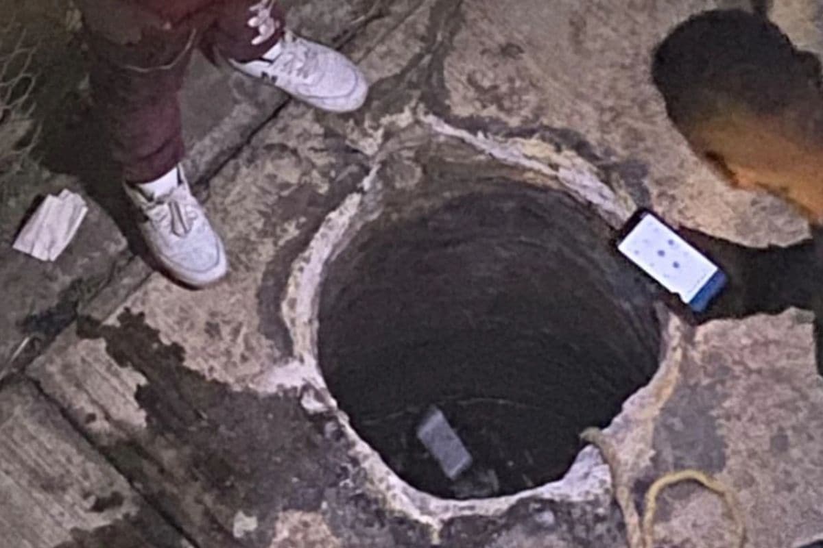 Dos fans fallecieron al caer en una coladera cerca del Palacio de los Deportes