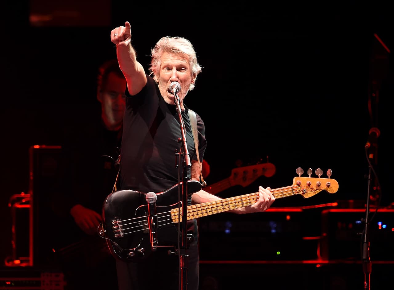 INDIO, CA - OCTOBER 16: Musician Roger Waters performs during Desert Trip at the Empire Polo Field on October 16, 2016 in Indio, California. (Photo by Kevin Winter/Getty Images)