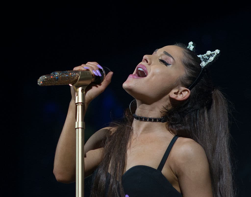 Ariana Grande sings her heart out (Photo by Mark Downey Lucid Images/Corbis via Getty Images)