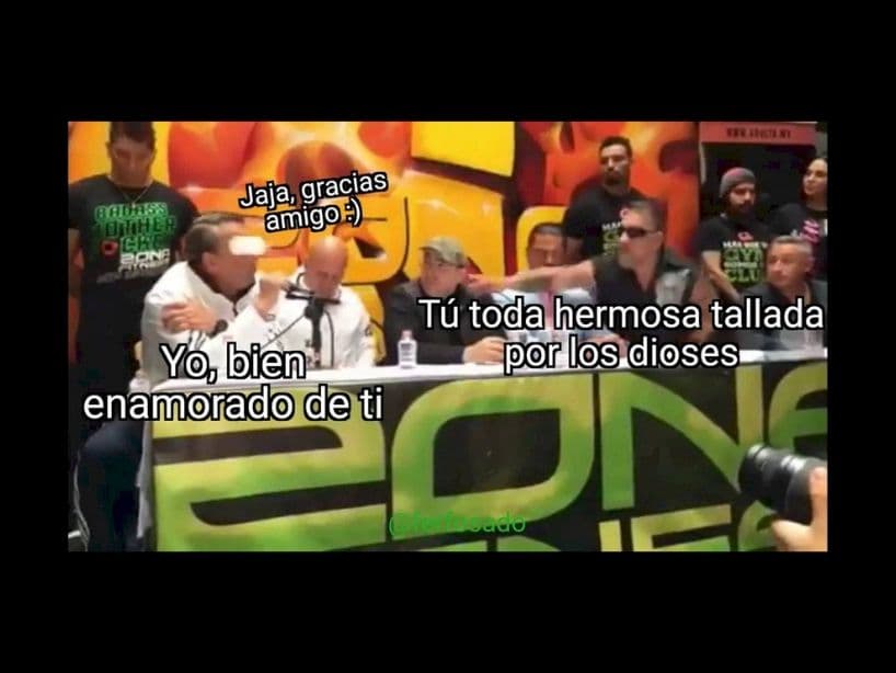 Durante el evento de promoción, Carlos Trejó lanzó una botella a la cara de Alfredo Adame, misma que le provocó una cortada y un golpe en el ojo.