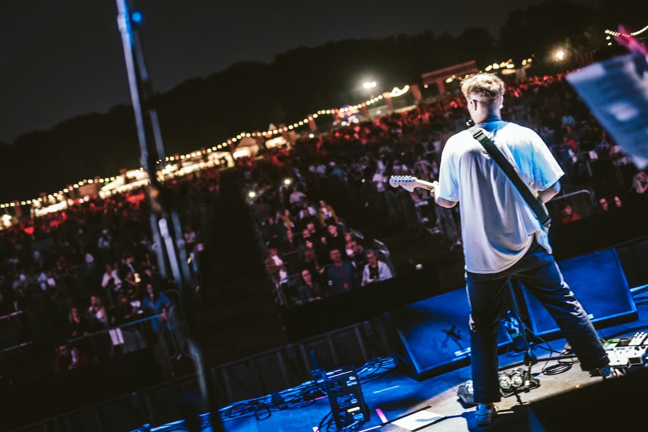 NEWCASTLE UPON TYNE, ENGLAND - AUGUST 11: Sam Fender performs at Virgin Money Unity Arena on August 11, 2020 in Newcastle upon Tyne, England. Sam Fender is the first to perform at the socially distanced music venue. (Photo by Thomas M Jackson/Redferns)
