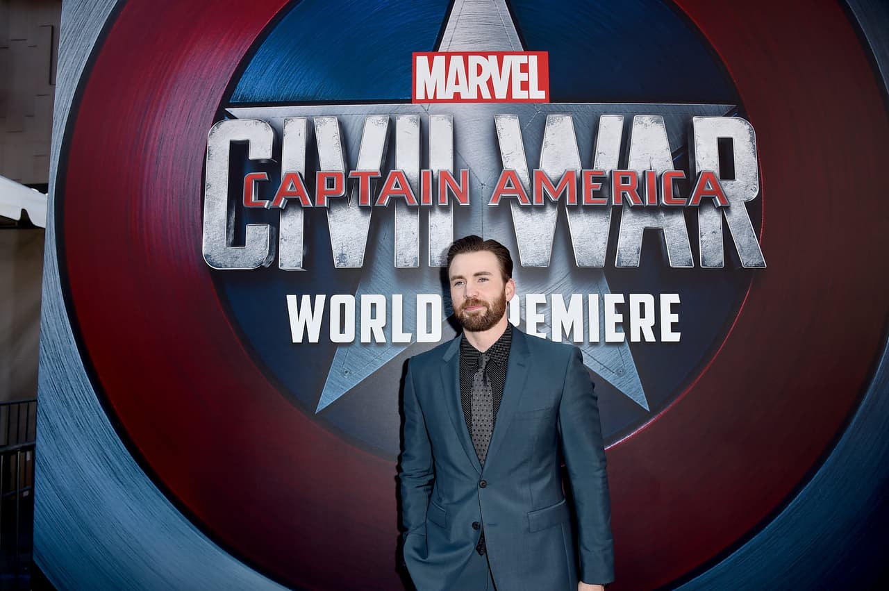 LOS ANGELES, CALIFORNIA - APRIL 12: Actor Chris Evans attends the premiere of Marvel's "Captain America: Civil War" at Dolby Theatre on April 12, 2016 in Los Angeles, California. (Photo by Kevin Winter/Getty Images)
