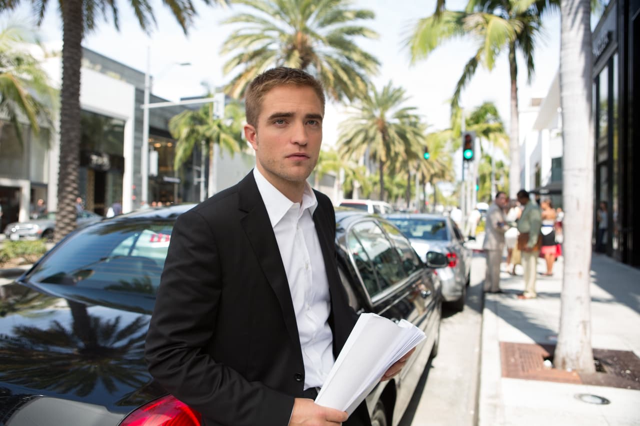 Siguiendo el camino de los papeles en cintas más independientes, en 2014 protagonizó 'Map of the Stars', película en la que apareció como un conductor de limusinas que realmente quisiera ser un actor, pero no logra conseguir trabajo en ese ámbito.