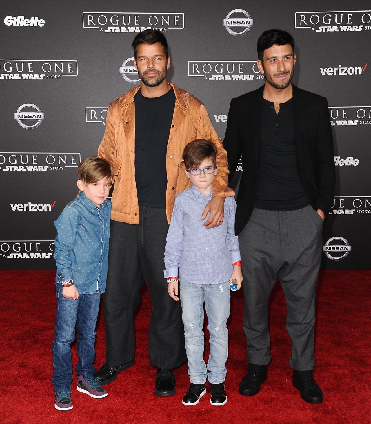 Además, se ha convertido en una importante figura para la comunidad LGBTQ´+ junto a su esposo, el pintor Jwan Yosef. Tiene a sus mellizos Matteo y Valentino, a una hija llamada Lucía y a un bebé al que le dio la bienvenida y nombró Renn.
