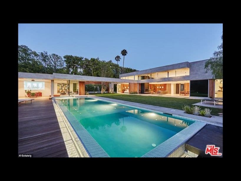 El cantante y actor, Nick Jonas, vendió su casa ubicada en Beverly Hills.