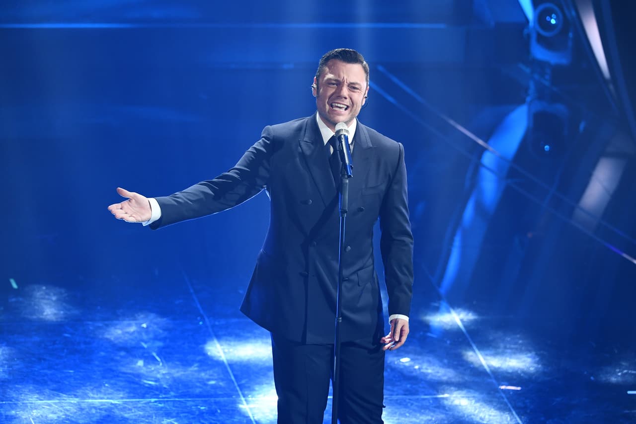 SANREMO, ITALY - FEBRUARY 08: Tiziano Ferro attends the 70° Festival di Sanremo (Sanremo Music Festival) at Teatro Ariston on February 08, 2020 in Sanremo, Italy. (Photo by Daniele Venturelli/Getty Images)